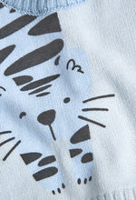 Cargar imagen en el visor de la galería, Conjunto Suéter Azul Pantalón Gris