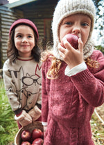 Cargar imagen en el visor de la galería, Conjunto Suéter y Falda Cereza