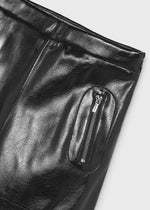 Cargar imagen en el visor de la galería, Conjunto Camiseta Mascada Falda Negra Charol