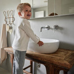 Cargar imagen en el visor de la galería, Conjunto Camiseta Blanca Short Gris