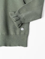 Cargar imagen en el visor de la galería, Conjunto Suéter Verde Short Cuadros