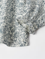 Cargar imagen en el visor de la galería, Blusa Flores