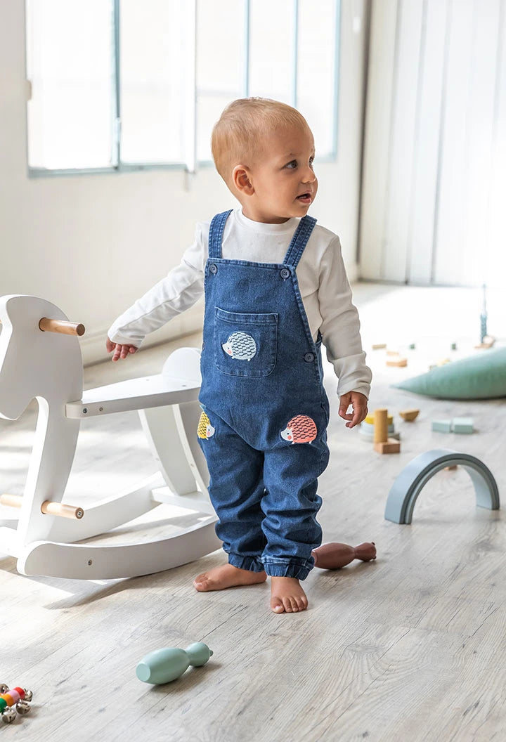 Conjunto Overol Mezclilla Puercoespín y Camiseta