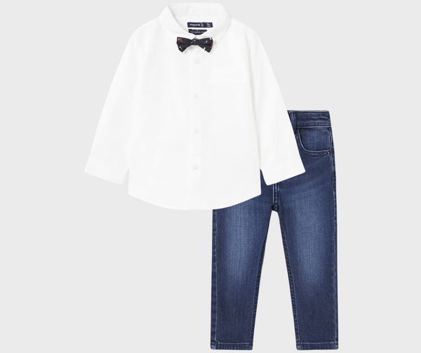 Pantalon de mezclilla y camisa blanca hotsell