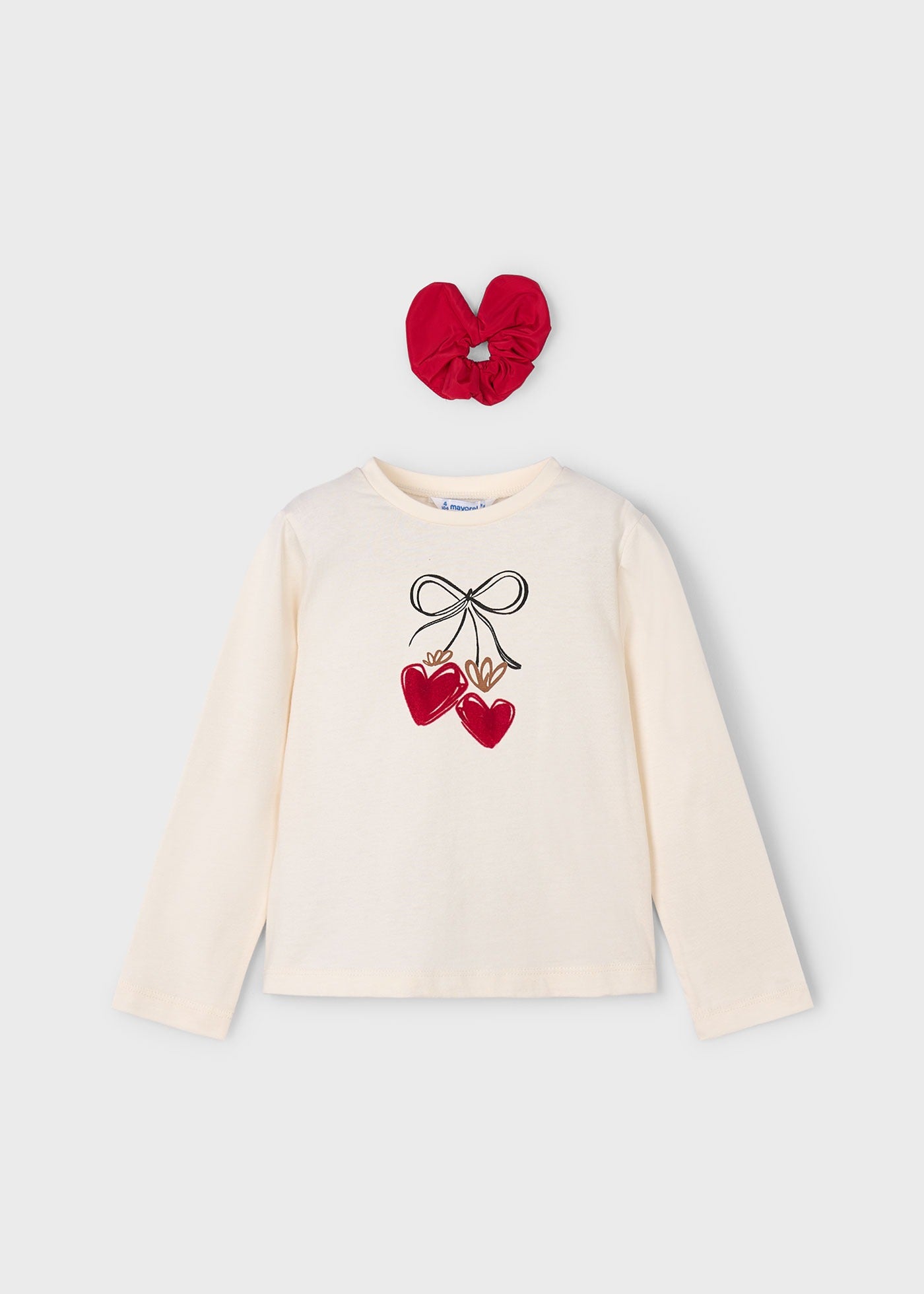 Camiseta Corazones con Scrunchie