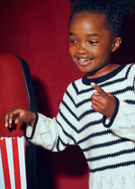 Cargar imagen en el visor de la galería, Conjunto Suéter Rayas Pantalón Negro
