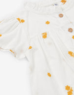 Cargar imagen en el visor de la galería, Conjunto Blusa Florecitas Pantalón Amarillo
