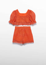 Cargar imagen en el visor de la galería, Conjunto Blusa y Short Guipur Naranja
