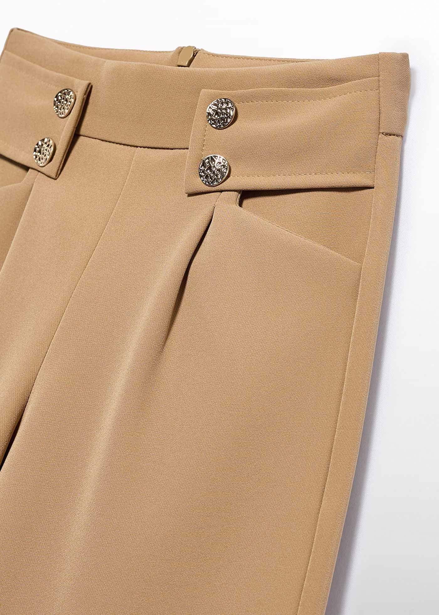 Conjunto Suéter Flores Pantalón Camel