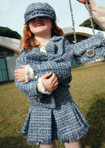 Cargar imagen en el visor de la galería, Conjunto Suéter Azul Falda Tweed
