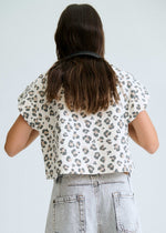 Cargar imagen en el visor de la galería, Camiseta Animal Print
