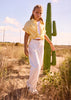 Conjunto Chaleco Almendra Pantalón Crudo