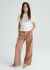Conjunto Chaleco Almendra Pantalón Arcilla