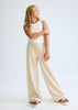 Conjunto Chaleco Negro Pantalón Arena