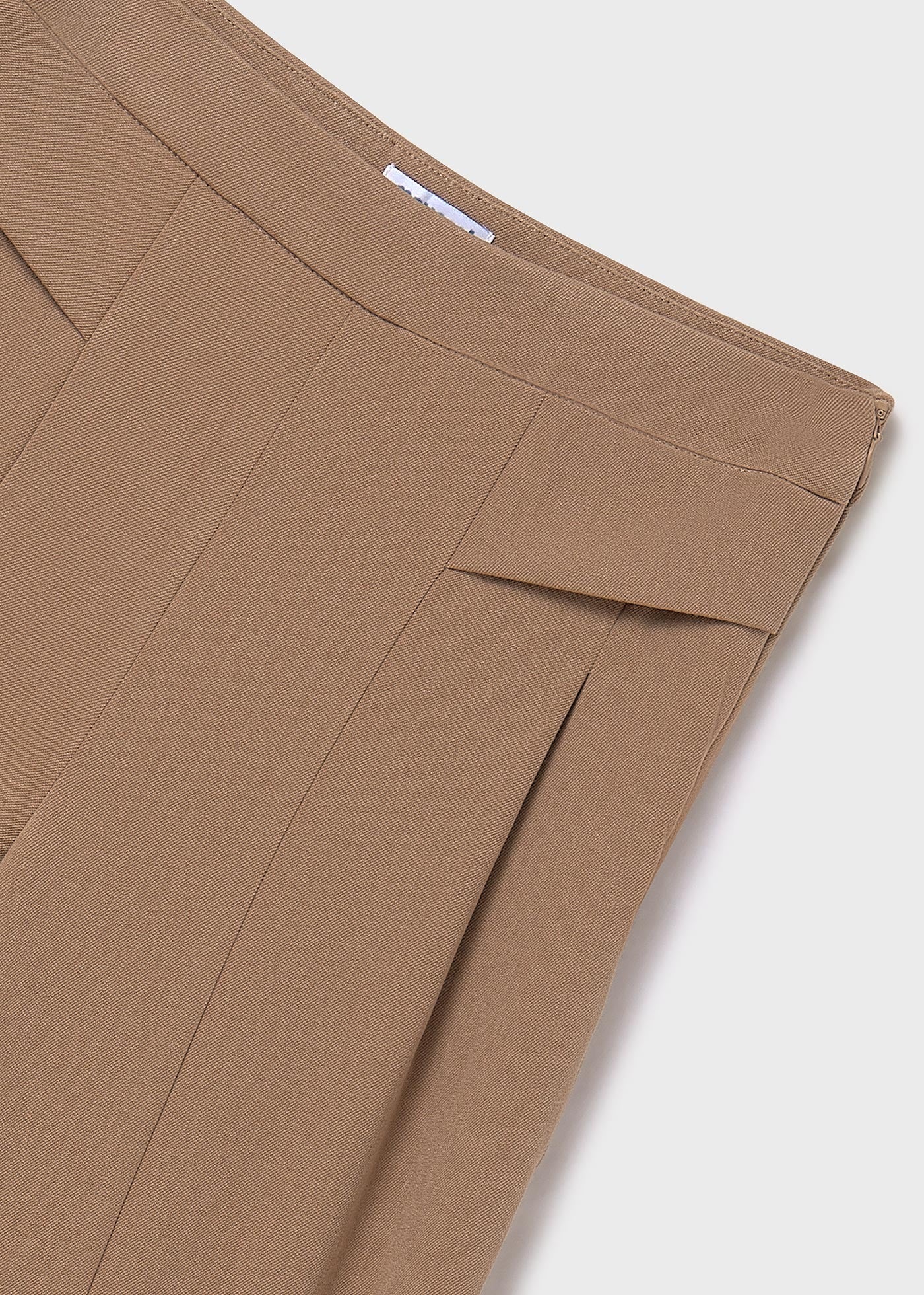 Conjunto Suéter Rayas Pantalón Camel