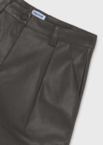 Cargar imagen en el visor de la galería, Conjunto Chaleco Perlas Camisa y Short
