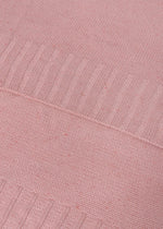 Cargar imagen en el visor de la galería, Cobija Tejida Rosa

