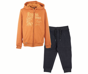 Conjunto Sudadera Naranja Pantalón Negro