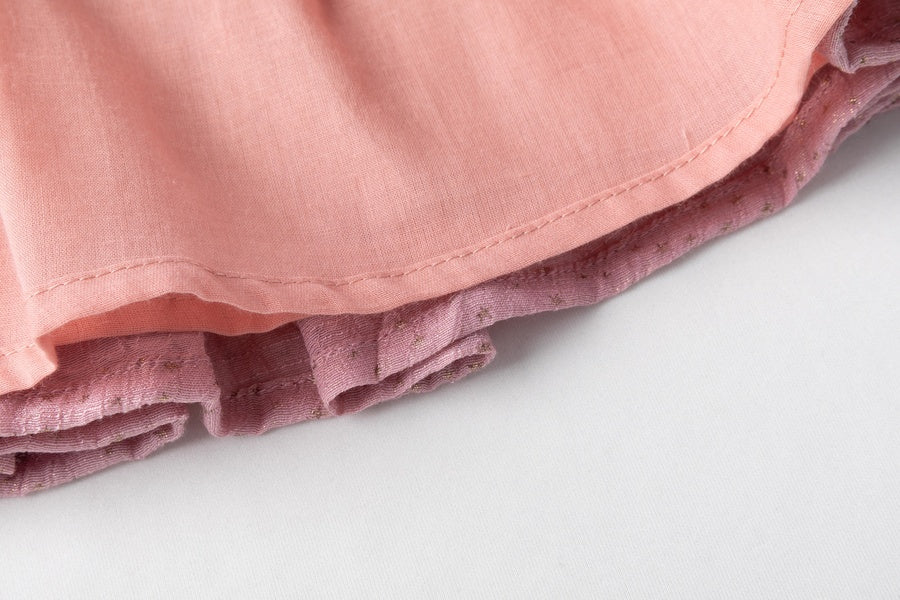 Conjunto Blusa Rosa Camiseta Gris Falda Rosa