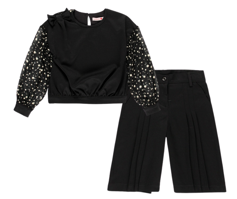 Conjunto Blusa Negra Lunares Pantalón Negro